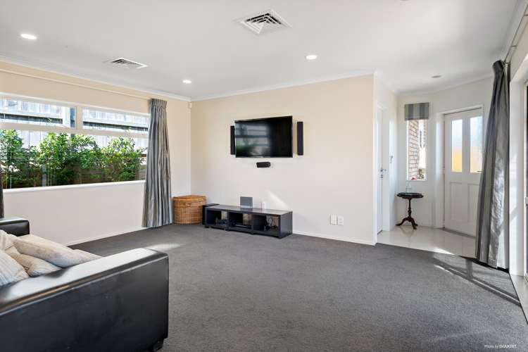 42 Elan Place Stanmore Bay_7