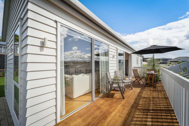 8 Three Brothers Place Warkworth_14