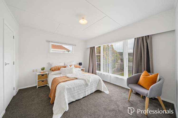 8 Roberts Street Wainuiomata_12