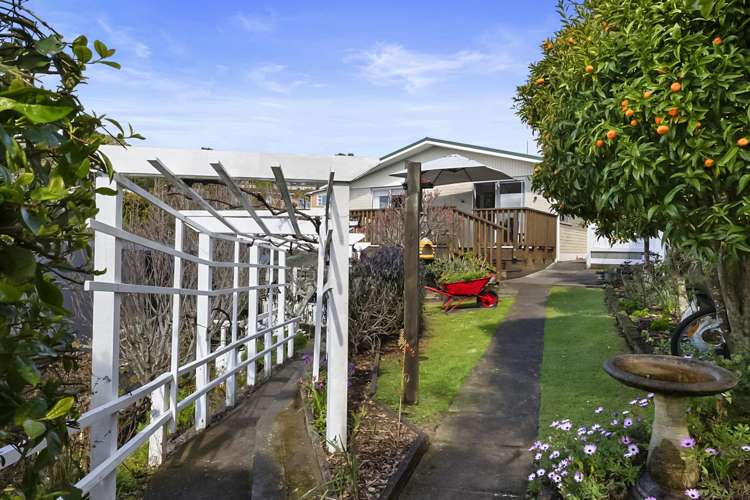 6 Te Mara Place Merrilands_21