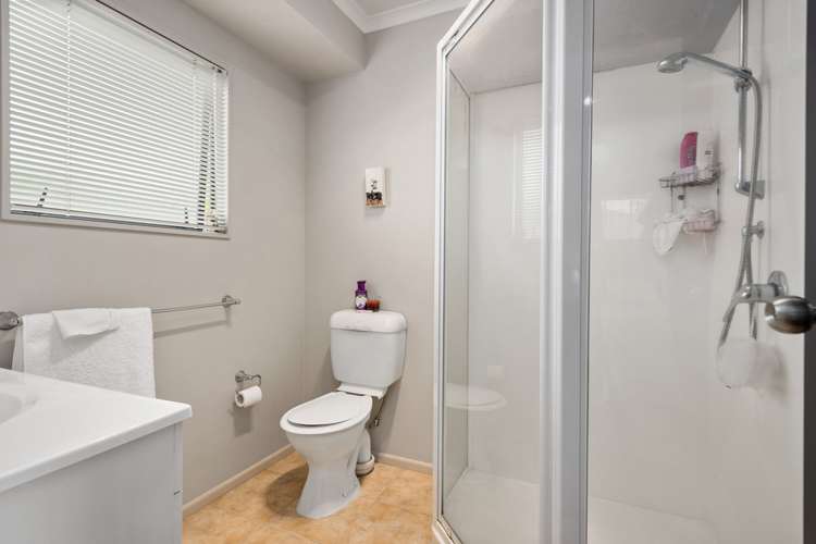 18 Madeleine Terrace Papamoa_12