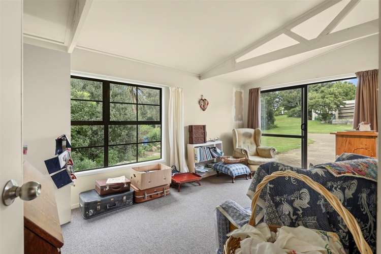 565 Barber Road Otewa_26