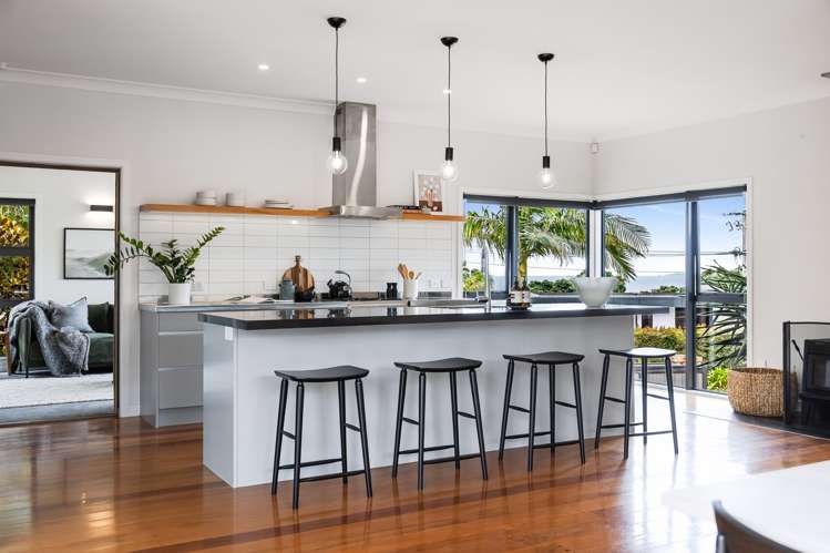 35 Rock Isle Road Torbay_14