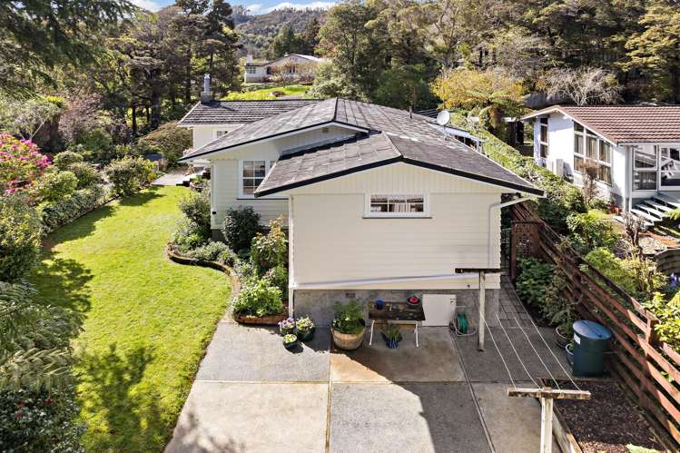 4 Freemans Way Pinehaven_30