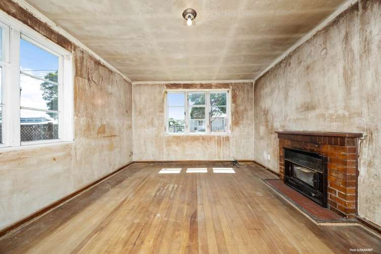 107 Point England Road Point England_4