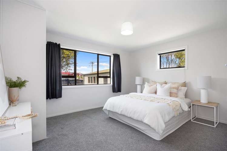 152 Gayhurst Road Dallington_7