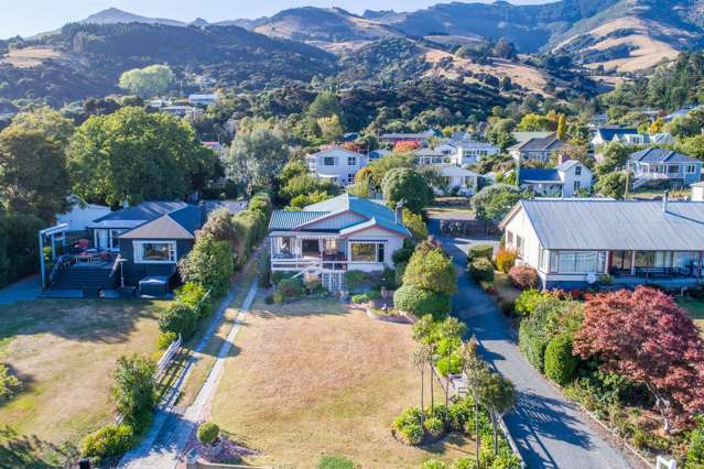 109 Beach Road Akaroa_4