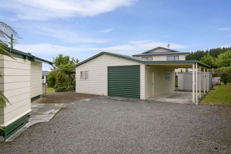 16 Rowena Crescent Motuoapa_16