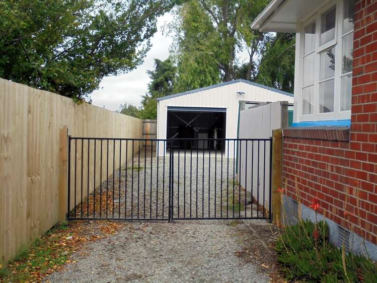 12 Dickson Crescent Hornby_8