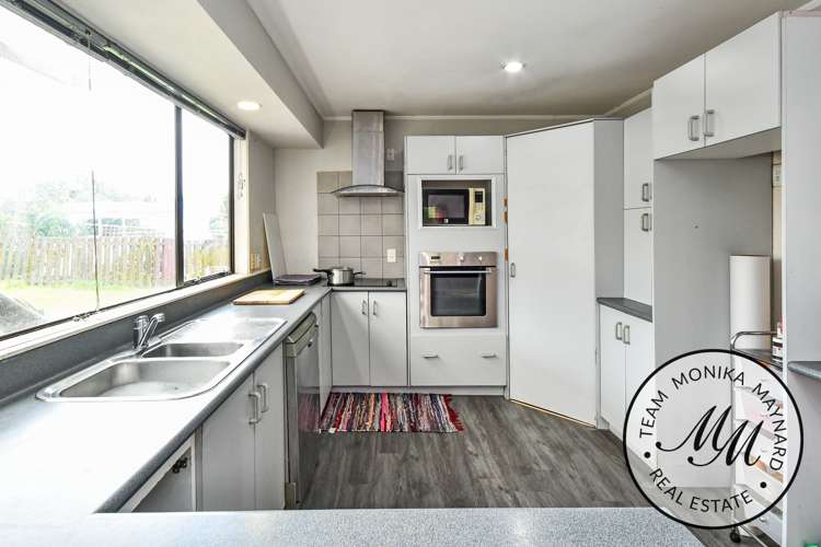 5 Idesia Place Totara Heights_3