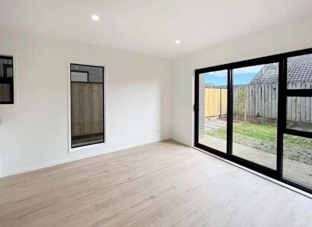 58 Rauemi Way Te Atatu South_2