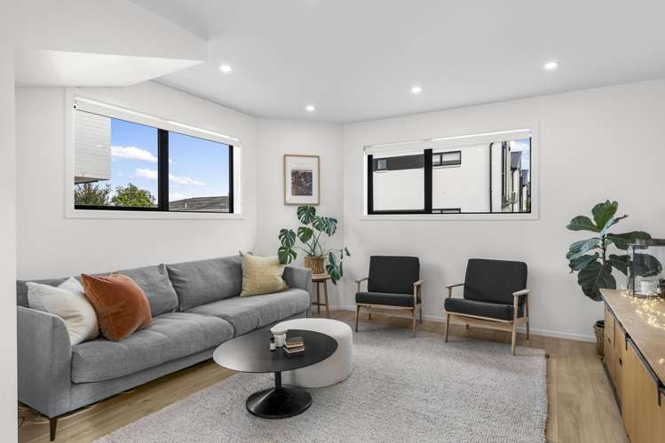 1/71 Ruawai Road_5
