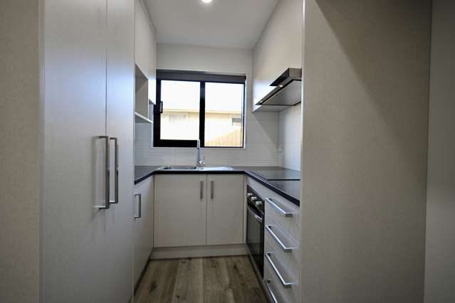 2/1 Ainsdale Place Manurewa_3