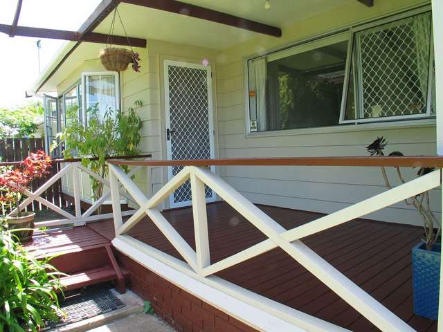 4/11A Bayside Avenue Te Atatu Peninsula_2