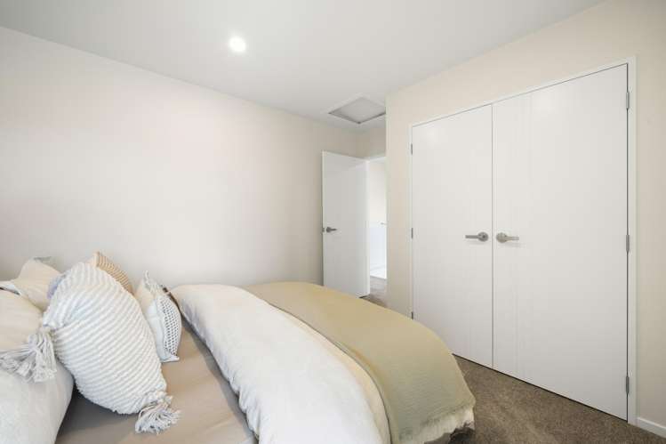 2/125 Universal Drive Henderson_20