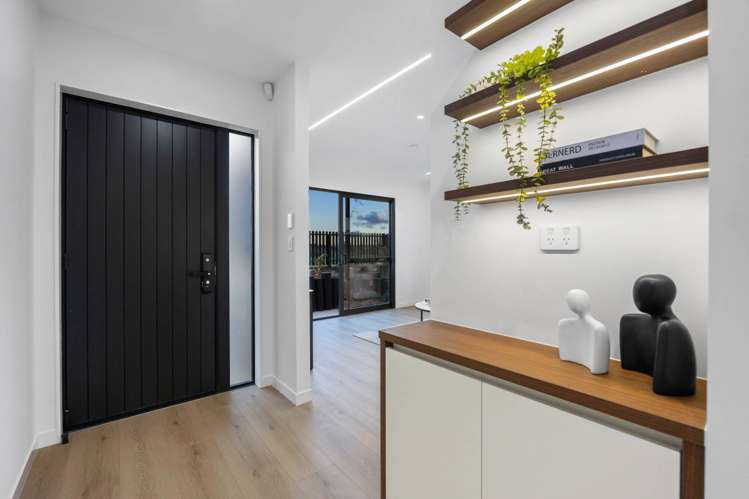 11 Awanui Road Red Beach_21