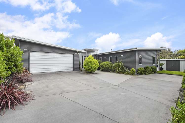 10 Westbury Mews Huntington_0