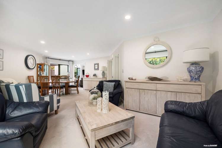 105B Beach Road Mellons Bay_16