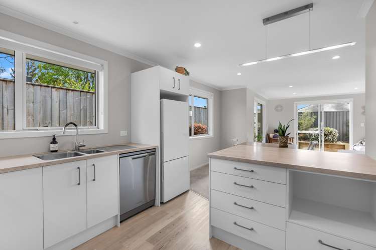 10 John McDonald Mews Masterton_2