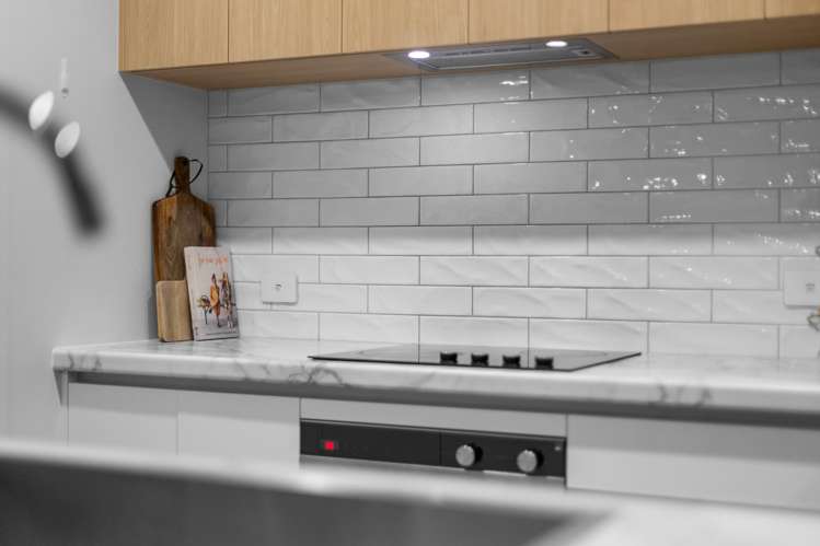 1347 State Highway 16 Waimauku_26