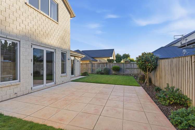 25 Applefield Court Northwood_28