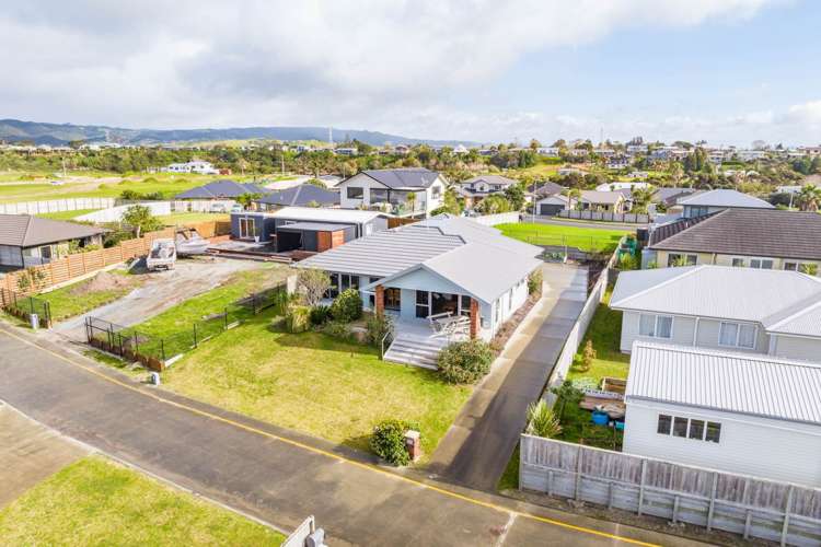 14 Dune Lake Place Ruakaka_23