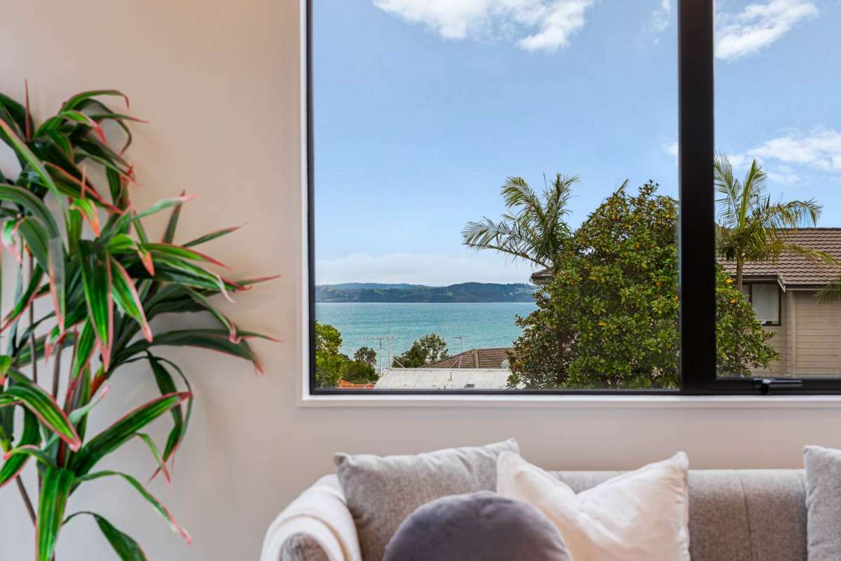 935 Whangaparaoa Road_3