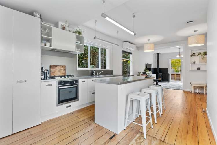 13 Bracken Street New Plymouth Central_6