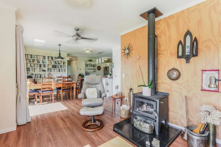 927 Waiwhero Road Ngatimoti_4