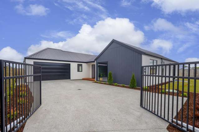 11 Lorenzos Lane Halswell_1