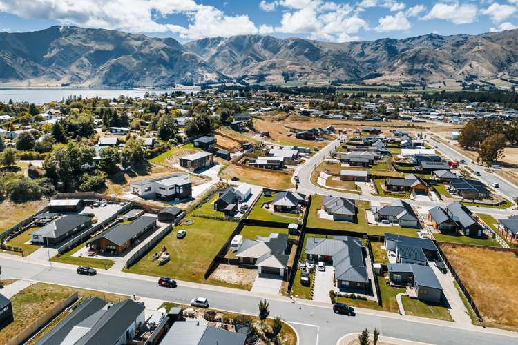 10 Magpie Place Lake Hawea_21