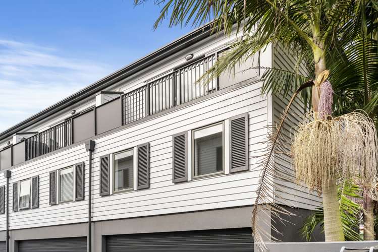 1/42 Saint Benedicts Street Eden Terrace_3