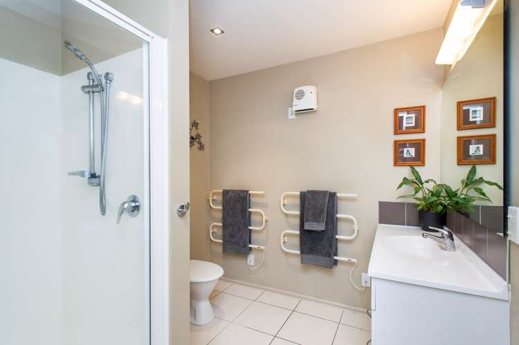 108 Rowesdale Drive Ohauiti_10