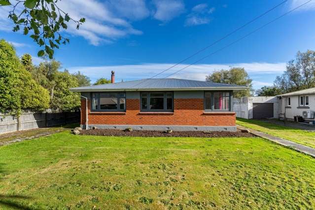 Solid, Sunny & Seriously Good Buying!