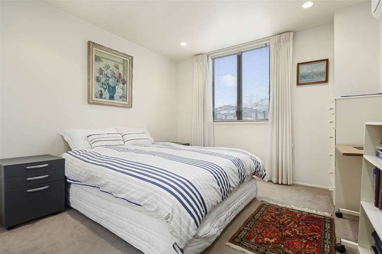 1a/171 Hurstmere Road Takapuna_15