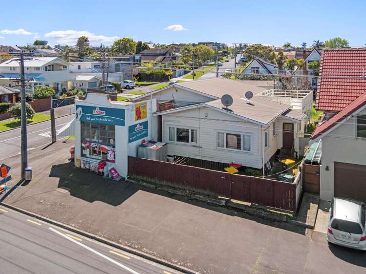 18 Old Lake Road Narrow Neck_6