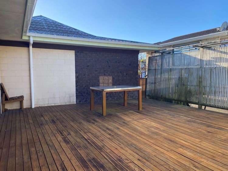 2/27 Sea Spray Drive Bucklands Beach_3