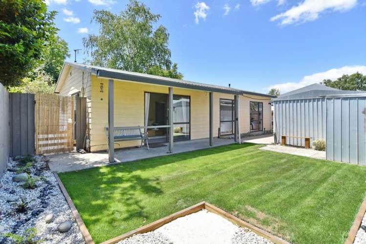 33A Redruth Avenue_0
