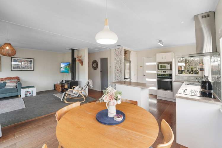 50 Eighty Eight Valley Road Wakefield_8