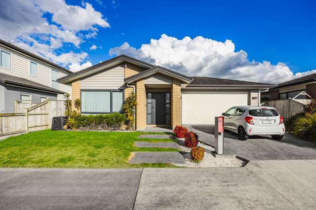 Space, Style & Sunshine in Karaka