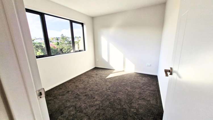 90C Moire Road_5