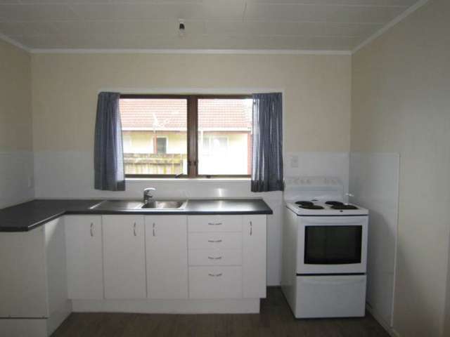 8/12 Maru Road Takanini_4