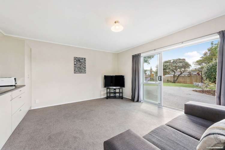 7 Patricia Place Hillpark_12