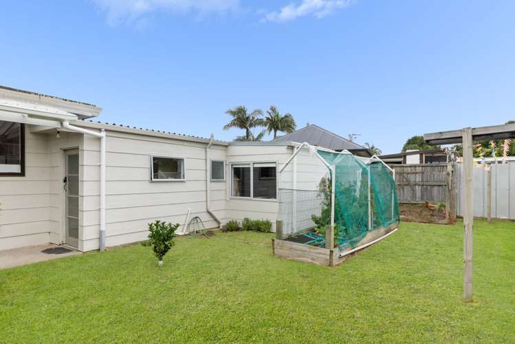 36 Sylvania Drive Matua_18