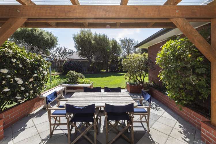 53 Waitikiri Drive Parklands_2