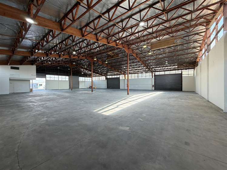 Unit J, 4 Morrin Road_0