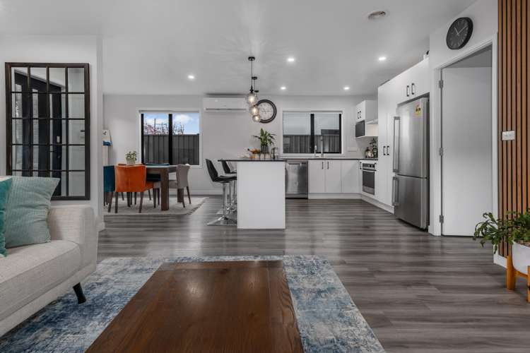 41 Karearea Avenue Porirua_5