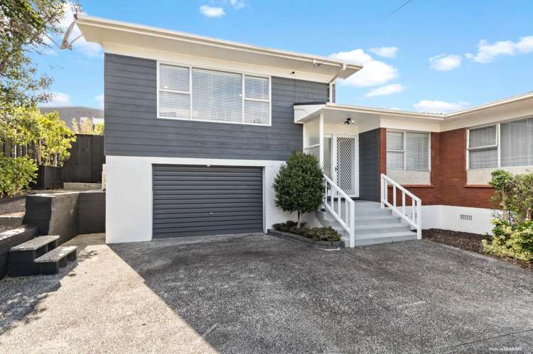 2/210a Blockhouse Bay Road Avondale_1