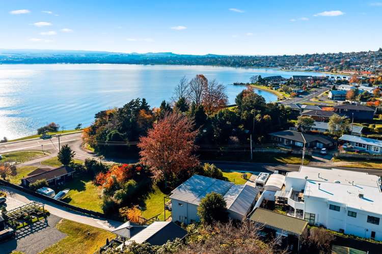 5 Matuku Street Two Mile Bay_35