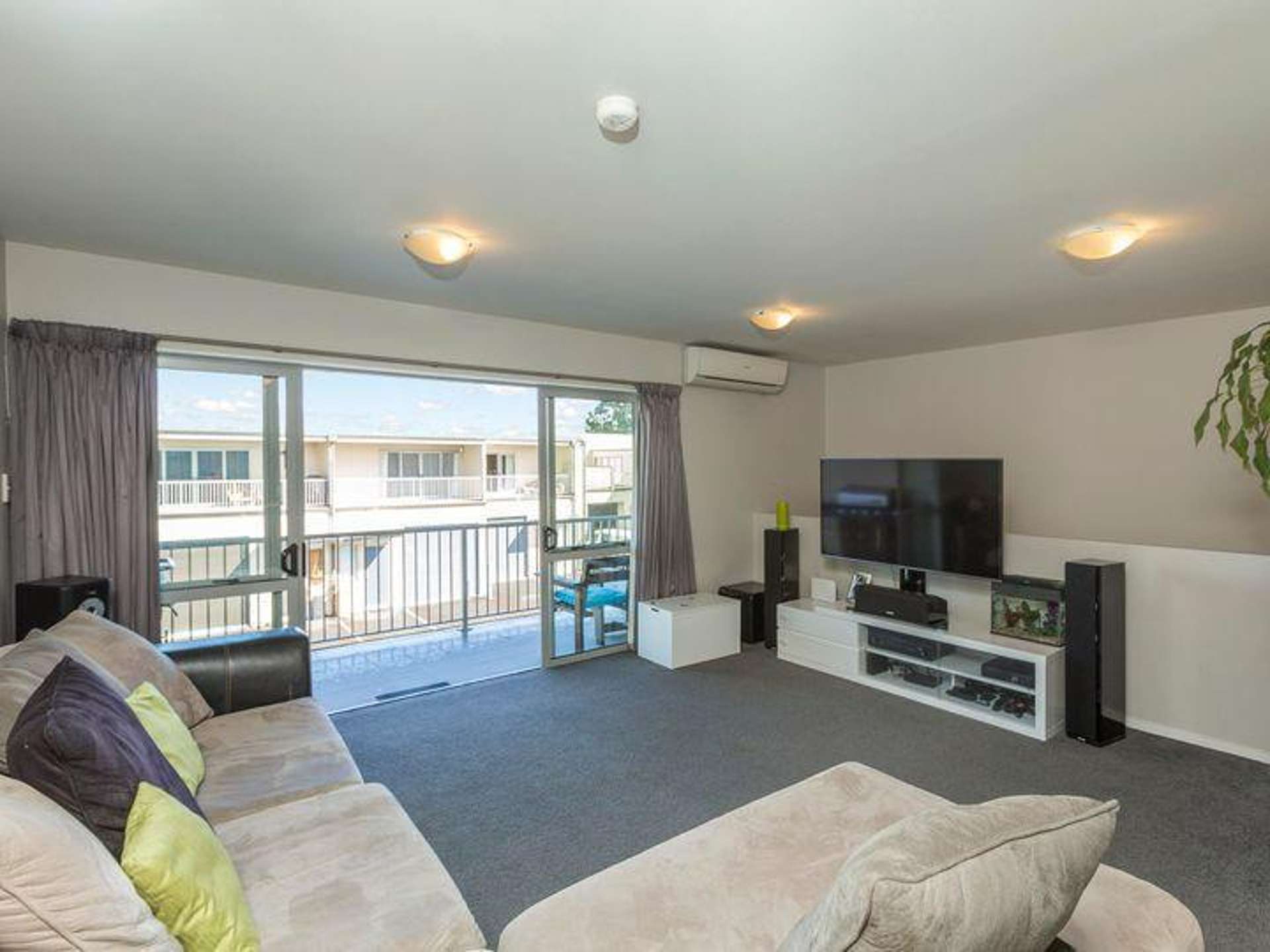 18/17 Ben Lomond Crescent Pakuranga Heights_0